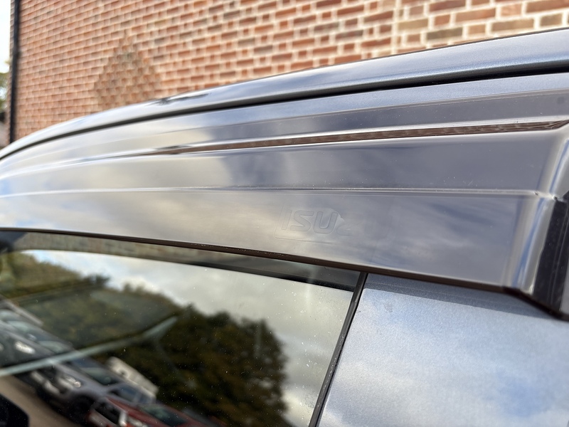 Isuzu 1.9 TD DL20 Pickup Double Cab 4dr Diesel Auto 4WD Euro 6 (s/s) (164 ps)