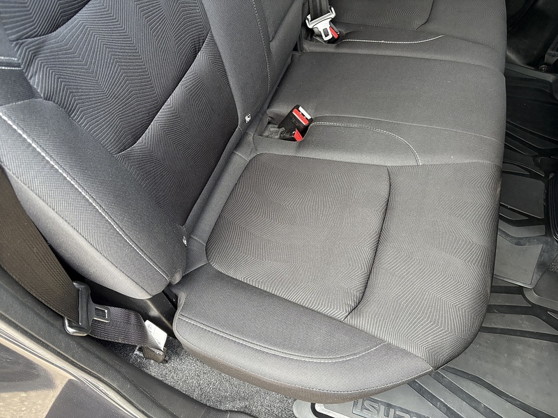 Isuzu 1.9 TD DL20 Pickup Double Cab 4dr Diesel Auto 4WD Euro 6 (s/s) (164 ps)