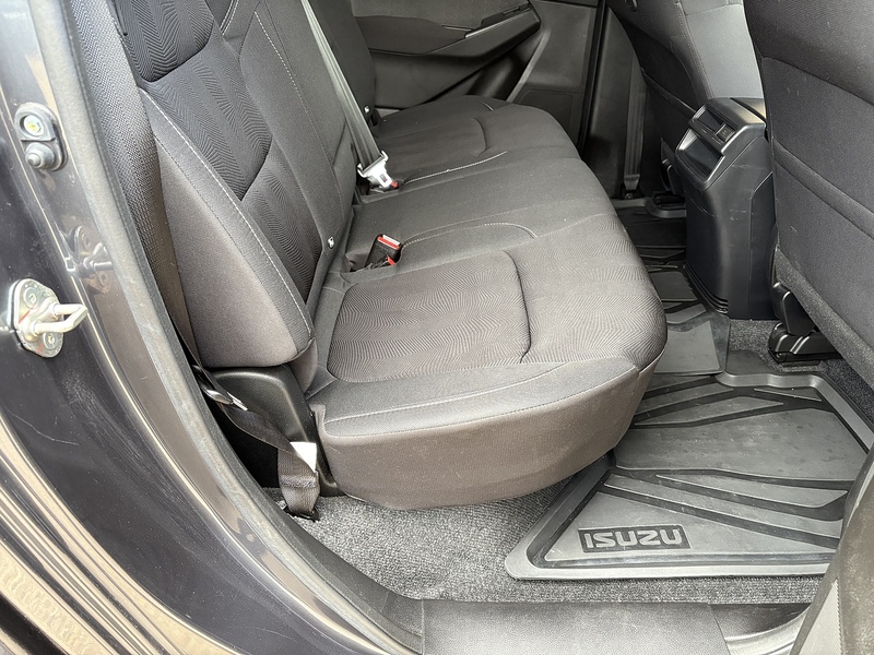 Isuzu 1.9 TD DL20 Pickup Double Cab 4dr Diesel Auto 4WD Euro 6 (s/s) (164 ps)