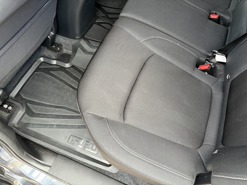 Isuzu 1.9 TD DL20 Pickup Double Cab 4dr Diesel Auto 4WD Euro 6 (s/s) (164 ps)