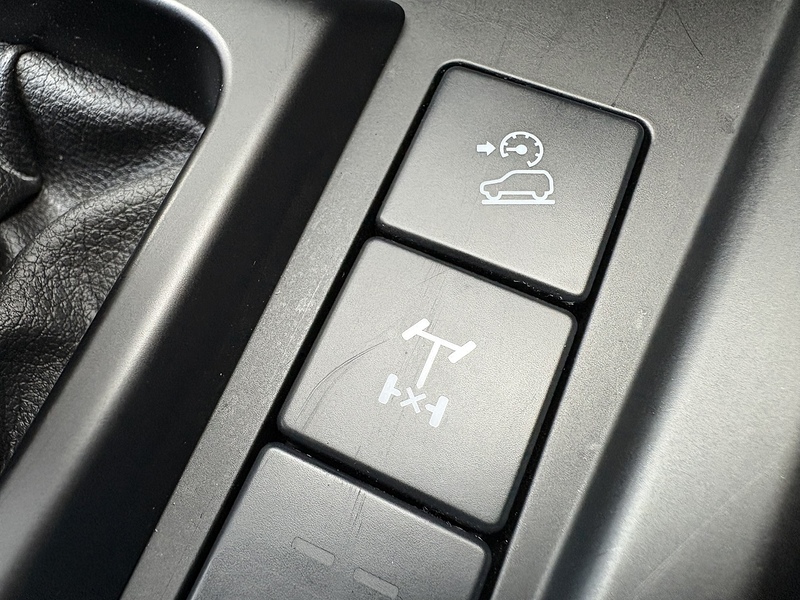 Isuzu 1.9 TD DL20 Pickup Double Cab 4dr Diesel Auto 4WD Euro 6 (s/s) (164 ps)