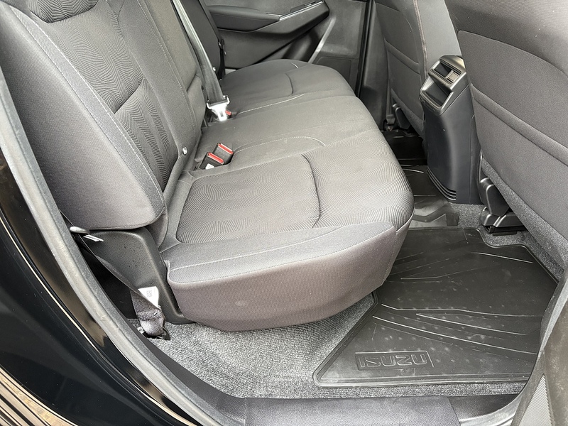 Isuzu 1.9 TD DL20 Pickup Double Cab 4dr Diesel Auto 4WD Euro 6 (s/s) (164 ps)