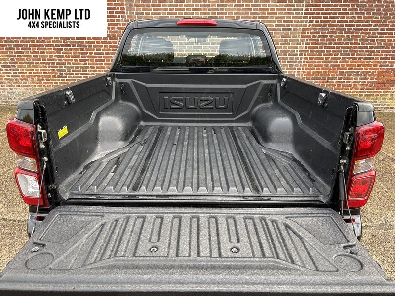 Isuzu 1.9 TD DL20 Pickup Double Cab 4dr Diesel Auto 4WD Euro 6 (s/s) (164 ps)