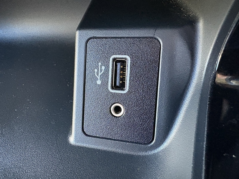 Nissan 2.3 dCi Tekna Pickup Double Cab 4dr Diesel Auto 4WD Euro 6 (190 ps)