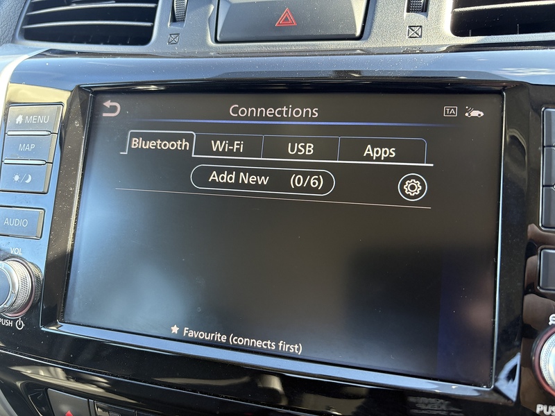 Nissan 2.3 dCi Tekna Pickup Double Cab 4dr Diesel Auto 4WD Euro 6 (190 ps)