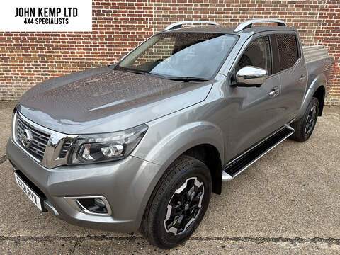 2.3 dCi Tekna Pickup Double Cab 4dr Diesel Auto 4WD Euro 6 (190 ps)