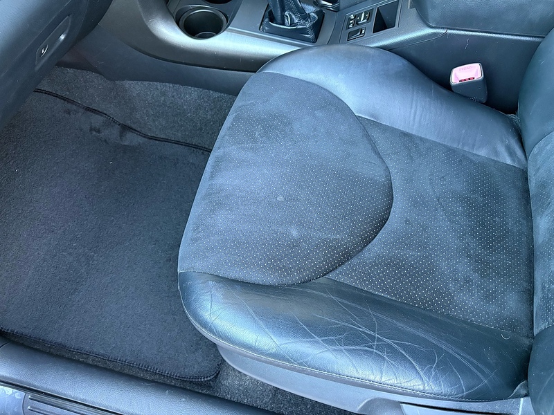 Toyota 2.2 D-4D XT-R SUV 5dr Diesel Manual 4WD Euro 5 (150 ps)