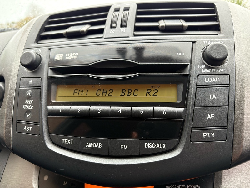 Toyota 2.2 D-4D XT-R SUV 5dr Diesel Manual 4WD Euro 5 (150 ps)