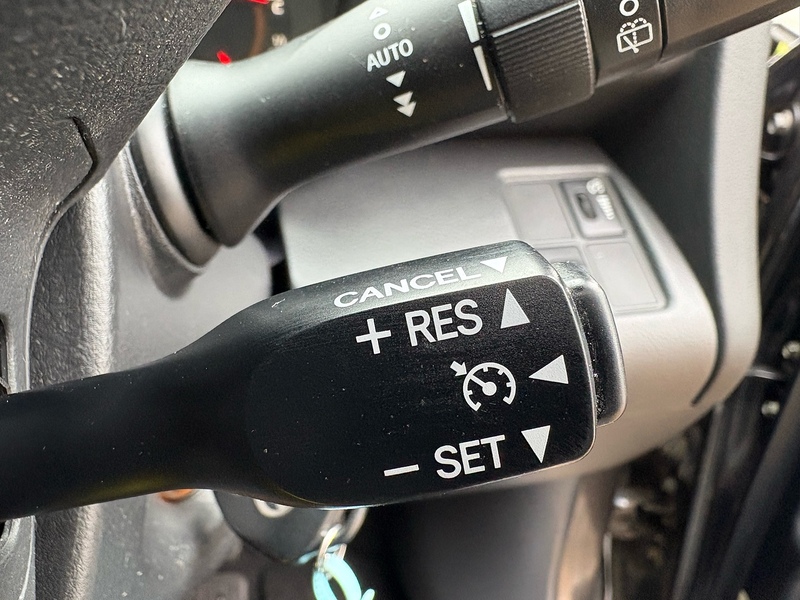 Toyota 2.2 D-4D XT-R SUV 5dr Diesel Manual 4WD Euro 5 (150 ps)