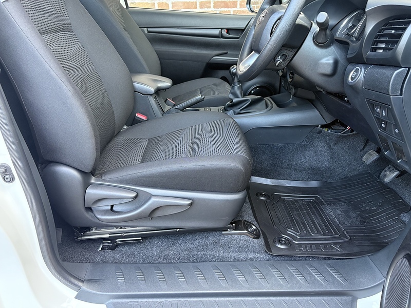 Toyota Active 4Wd D-4D Single Cab 2.8 2dr Pick Up Manual Diesel