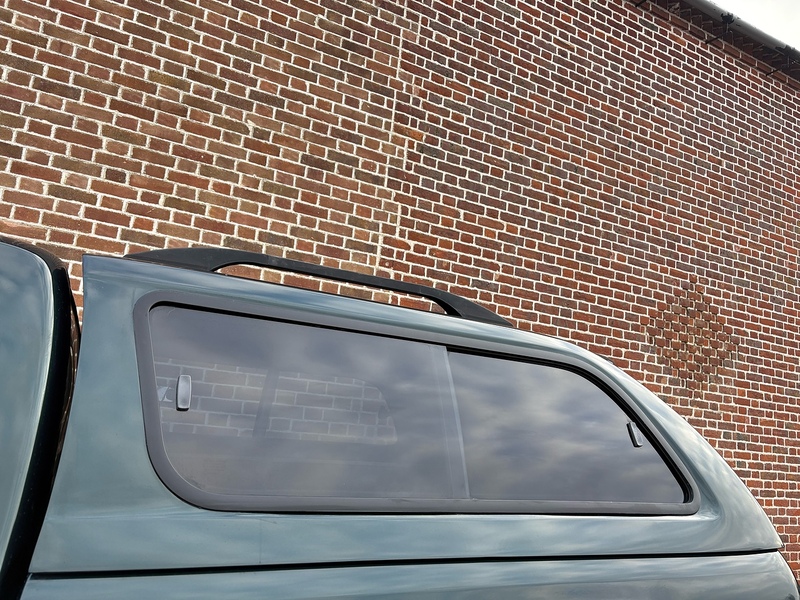 Toyota 2.4 D-4D Active Pickup Double Cab 4dr Diesel Manual 4WD Euro 6 (s/s) (150 ps)