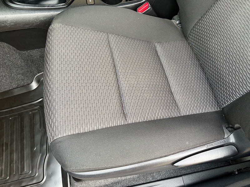 Toyota 2.4 D-4D Active Pickup Double Cab 4dr Diesel Manual 4WD Euro 6 (s/s) (150 ps)