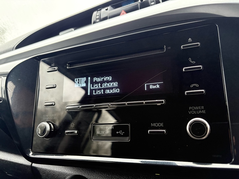 Toyota 2.4 D-4D Active Pickup Double Cab 4dr Diesel Manual 4WD Euro 6 (s/s) (150 ps)