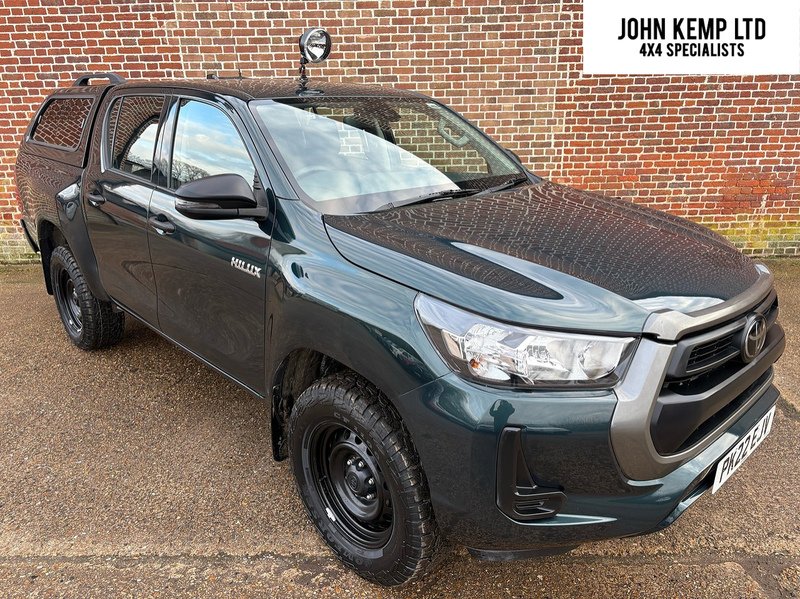 Toyota 2.4 D-4D Active Pickup Double Cab 4dr Diesel Manual 4WD Euro 6 (s/s) (150 ps)