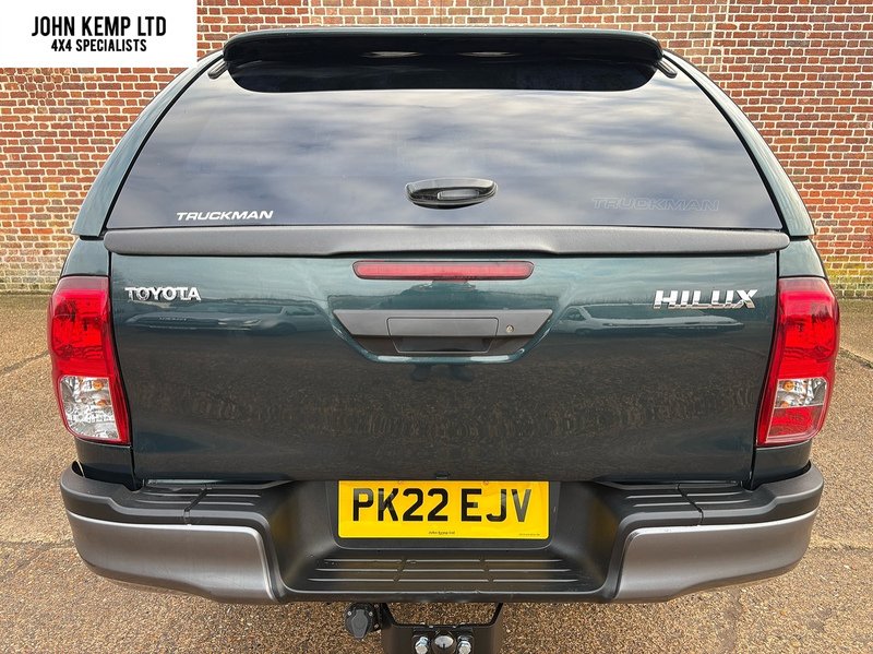 Toyota 2.4 D-4D Active Pickup Double Cab 4dr Diesel Manual 4WD Euro 6 (s/s) (150 ps)