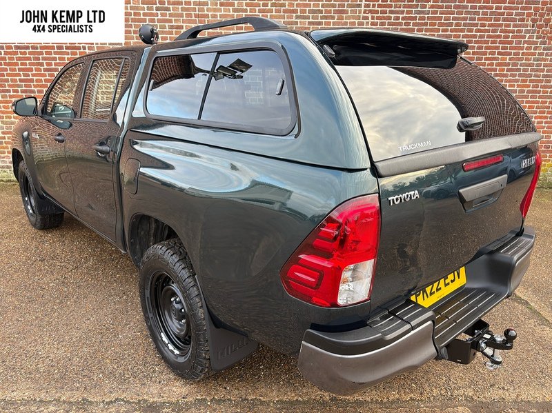 Toyota 2.4 D-4D Active Pickup Double Cab 4dr Diesel Manual 4WD Euro 6 (s/s) (150 ps)