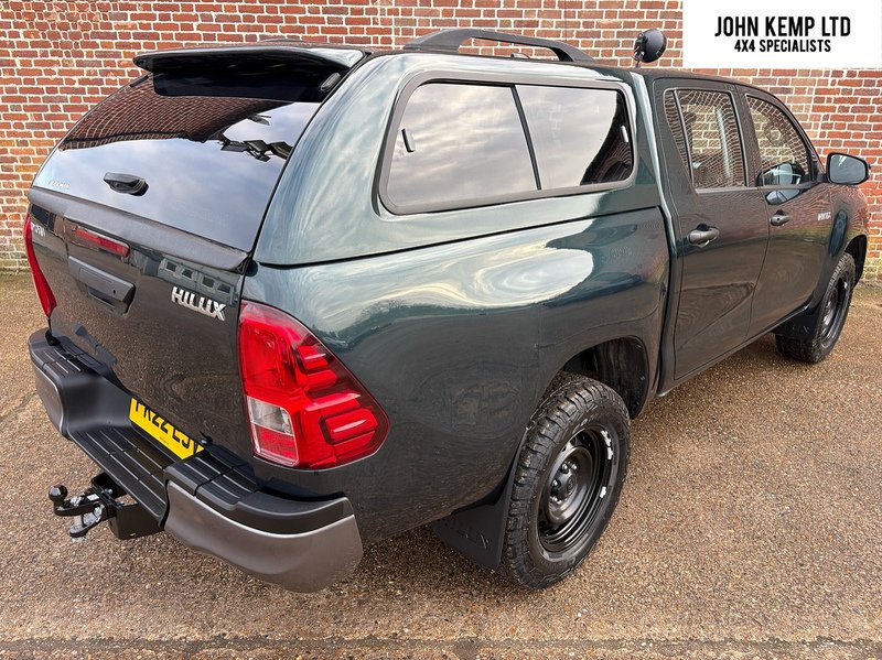 Toyota 2.4 D-4D Active Pickup Double Cab 4dr Diesel Manual 4WD Euro 6 (s/s) (150 ps)