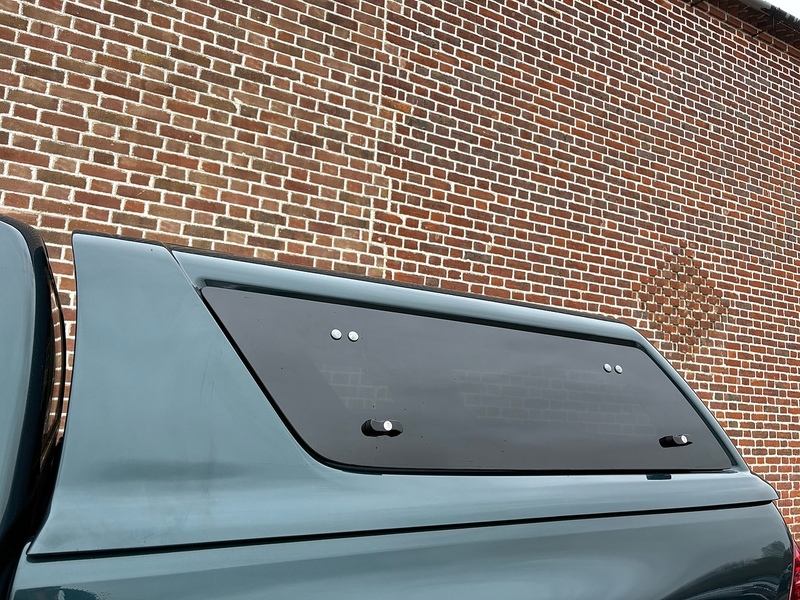 Toyota 2.4 D-4D Active Pickup Double Cab 4dr Diesel Manual 4WD Euro 6 (s/s) (150 ps)