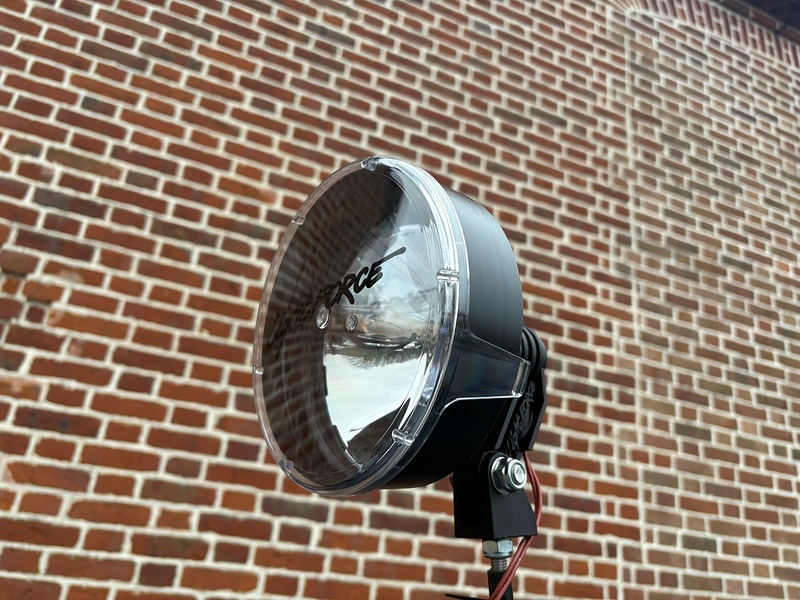 Toyota 2.4 D-4D Active Pickup Double Cab 4dr Diesel Manual 4WD Euro 6 (s/s) (150 ps)