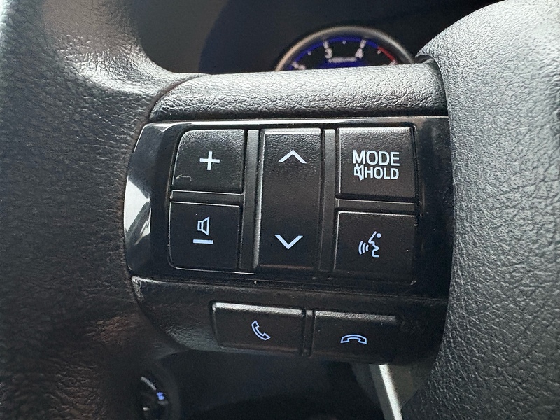 Toyota 2.4 D-4D Active Pickup Double Cab 4dr Diesel Manual 4WD Euro 6 (s/s) (150 ps)