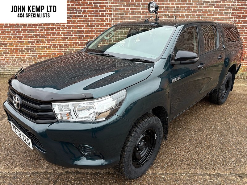Toyota 2.4 D-4D Active Pickup Double Cab 4dr Diesel Manual 4WD Euro 6 (s/s) (150 ps)