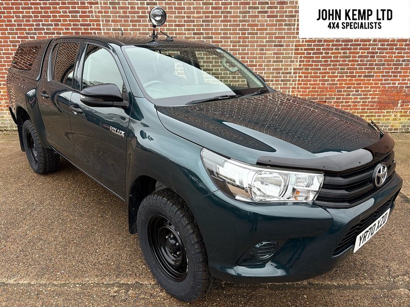 Toyota 2.4 D-4D Active Pickup Double Cab 4dr Diesel Manual 4WD Euro 6 (s/s) (150 ps)