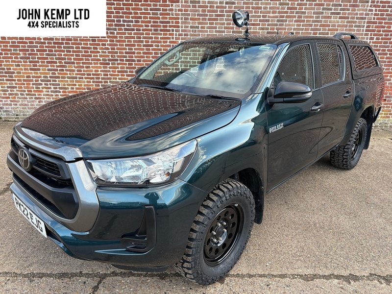 Toyota 2.4 D-4D Active Pickup Double Cab 4dr Diesel Manual 4WD Euro 6 (s/s) (150 ps)