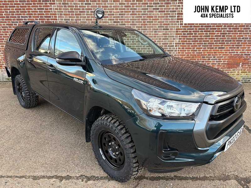 Toyota 2.4 D-4D Active Pickup Double Cab 4dr Diesel Manual 4WD Euro 6 (s/s) (150 ps)