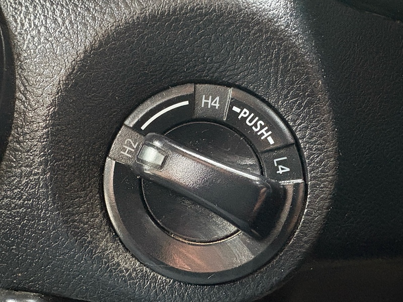 Toyota Hilux Active Extra Cab Pickup 2.4 Manual Diesel