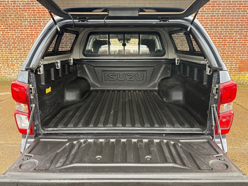 Isuzu 1.9 TD DL20 Pickup Double Cab 4dr Diesel Manual 4WD Euro 6 (s/s) (164 ps)