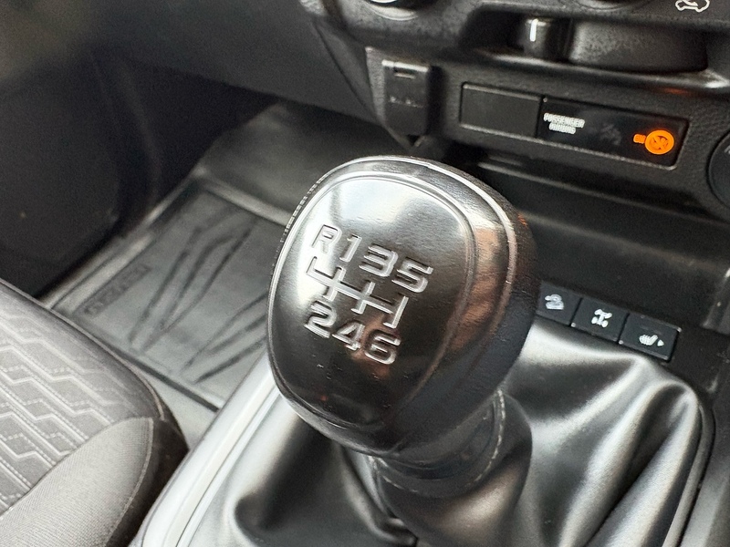 Isuzu 1.9 TD DL20 Pickup Double Cab 4dr Diesel Manual 4WD Euro 6 (s/s) (164 ps)