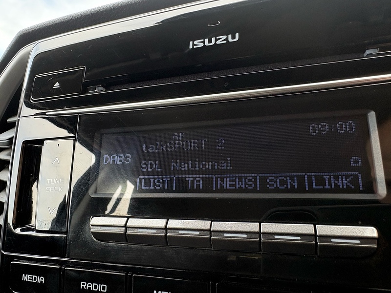 Isuzu 1.9 TD DL20 Pickup Double Cab 4dr Diesel Manual 4WD Euro 6 (s/s) (164 ps)