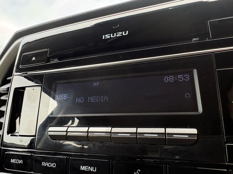 Isuzu 1.9 TD DL20 Pickup Double Cab 4dr Diesel Manual 4WD Euro 6 (s/s) (164 ps)