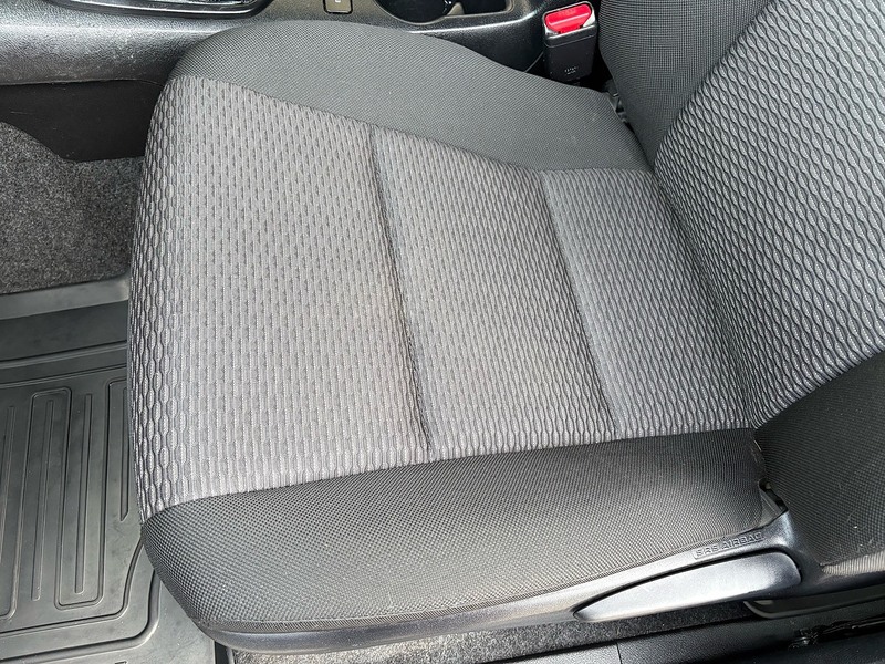 Toyota 2.4 D-4D Active Pickup Double Cab 4dr Diesel Manual 4WD Euro 6 (s/s) (150 ps)