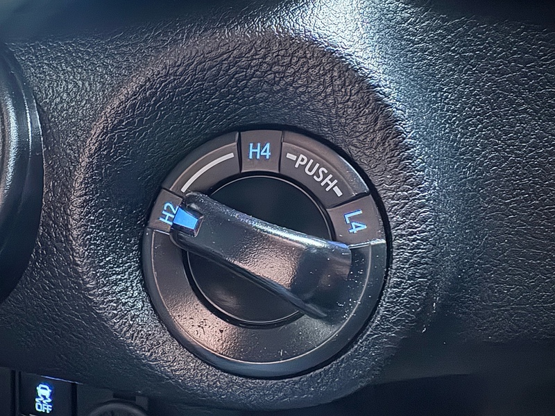 Toyota 2.4 D-4D Active Pickup Double Cab 4dr Diesel Manual 4WD Euro 6 (s/s) (150 ps)