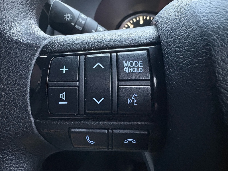 Toyota 2.4 D-4D Active Pickup Double Cab 4dr Diesel Manual 4WD Euro 6 (s/s) (150 ps)