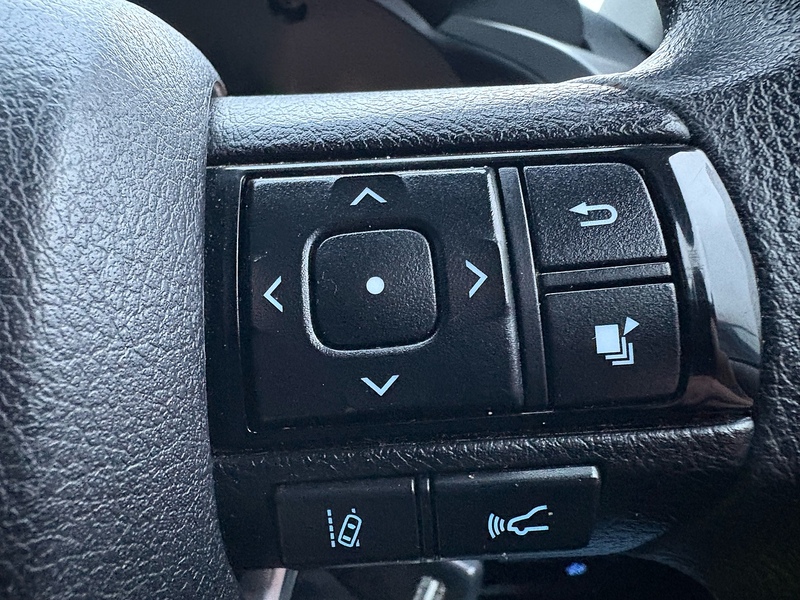 Toyota 2.4 D-4D Active Pickup Double Cab 4dr Diesel Manual 4WD Euro 6 (s/s) (150 ps)