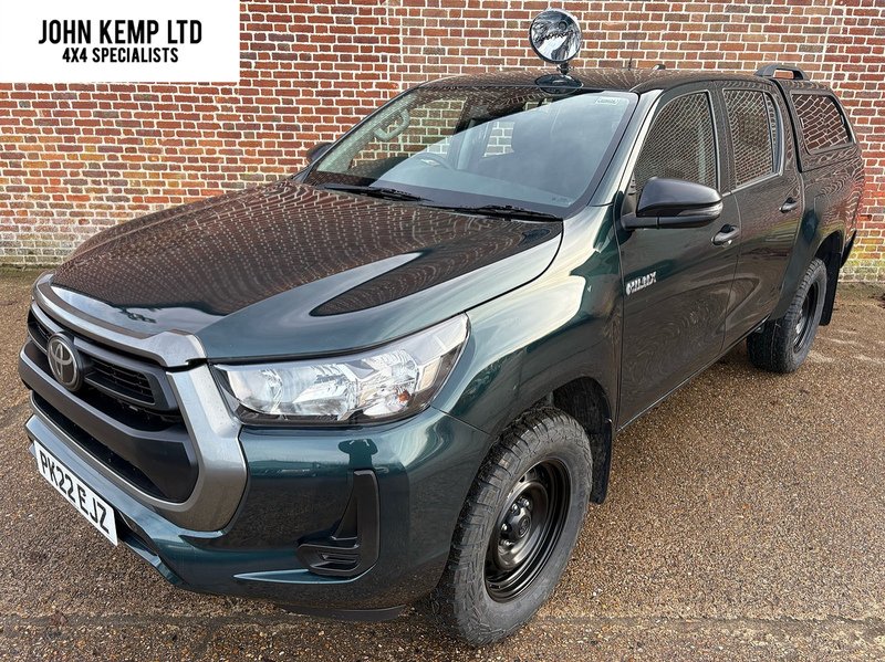 Toyota 2.4 D-4D Active Pickup Double Cab 4dr Diesel Manual 4WD Euro 6 (s/s) (150 ps)