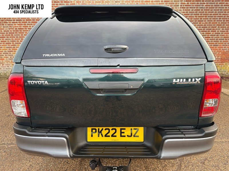 Toyota 2.4 D-4D Active Pickup Double Cab 4dr Diesel Manual 4WD Euro 6 (s/s) (150 ps)