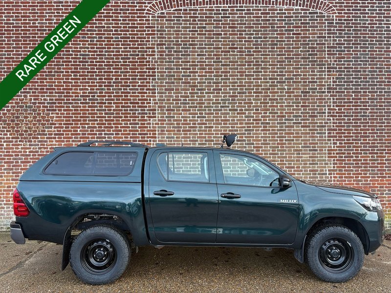 Toyota 2.4 D-4D Active Pickup Double Cab 4dr Diesel Manual 4WD Euro 6 (s/s) (150 ps)