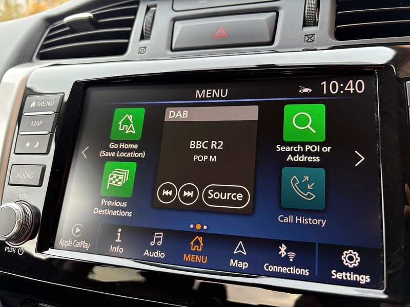 Nissan 2.3 dCi Tekna Pickup Double Cab 4dr Diesel Auto 4WD Euro 6 (190 ps)