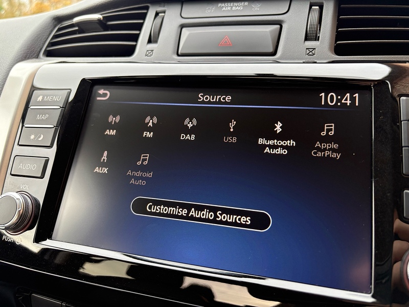 Nissan 2.3 dCi Tekna Pickup Double Cab 4dr Diesel Auto 4WD Euro 6 (190 ps)