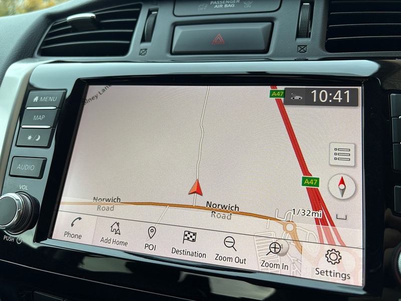 Nissan 2.3 dCi Tekna Pickup Double Cab 4dr Diesel Auto 4WD Euro 6 (190 ps)