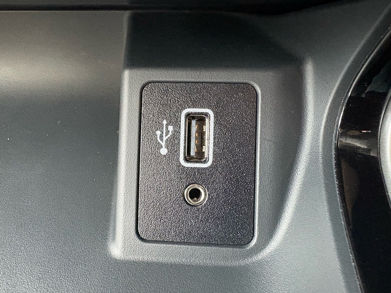 Nissan 2.3 dCi Tekna Pickup Double Cab 4dr Diesel Auto 4WD Euro 6 (190 ps)