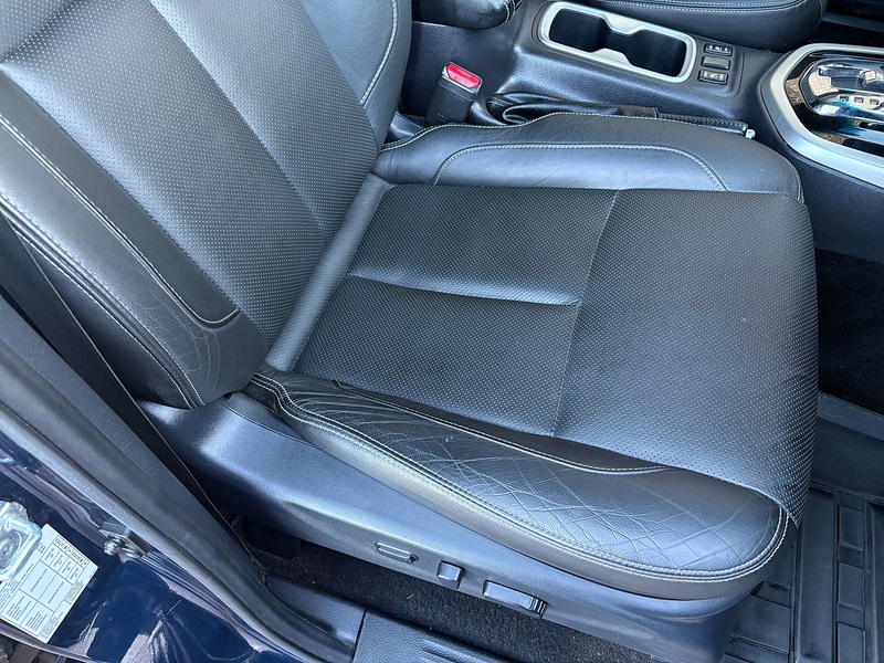 Nissan dCi Tekna Pickup 2.3 Automatic Diesel