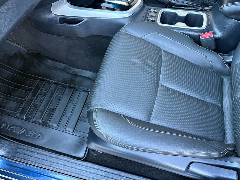 Nissan dCi Tekna Pickup 2.3 Automatic Diesel