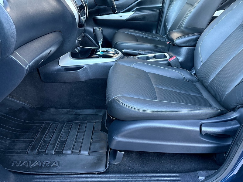 Nissan dCi Tekna Pickup 2.3 Automatic Diesel