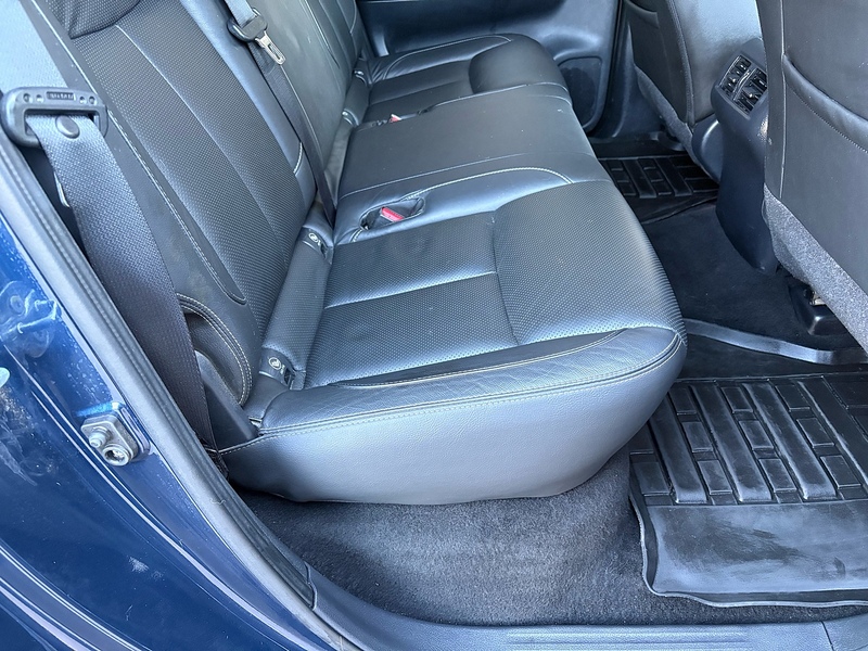 Nissan dCi Tekna Pickup 2.3 Automatic Diesel