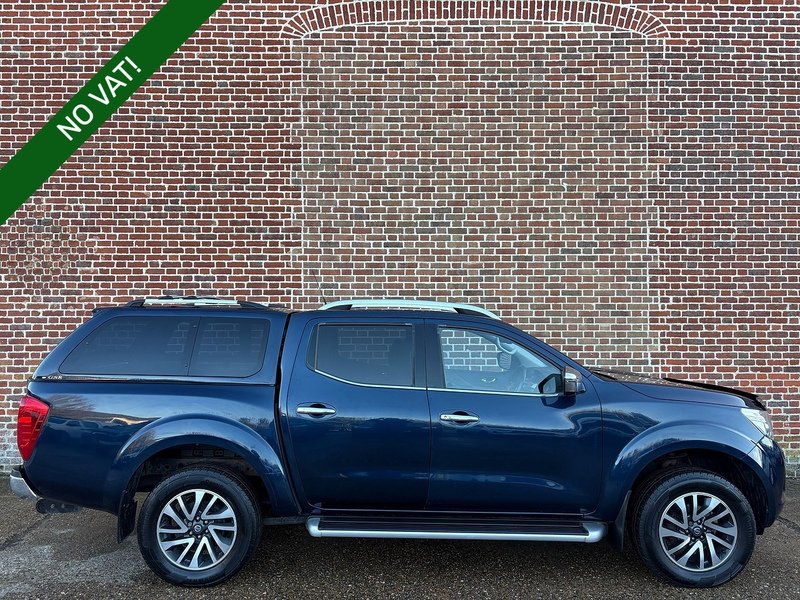 Nissan dCi Tekna Pickup 2.3 Automatic Diesel