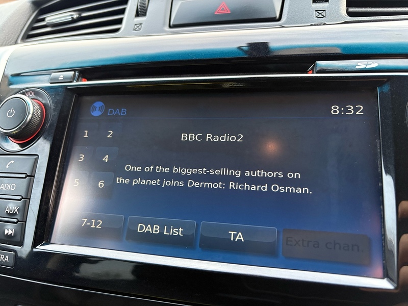 Nissan dCi Tekna Pickup 2.3 Automatic Diesel